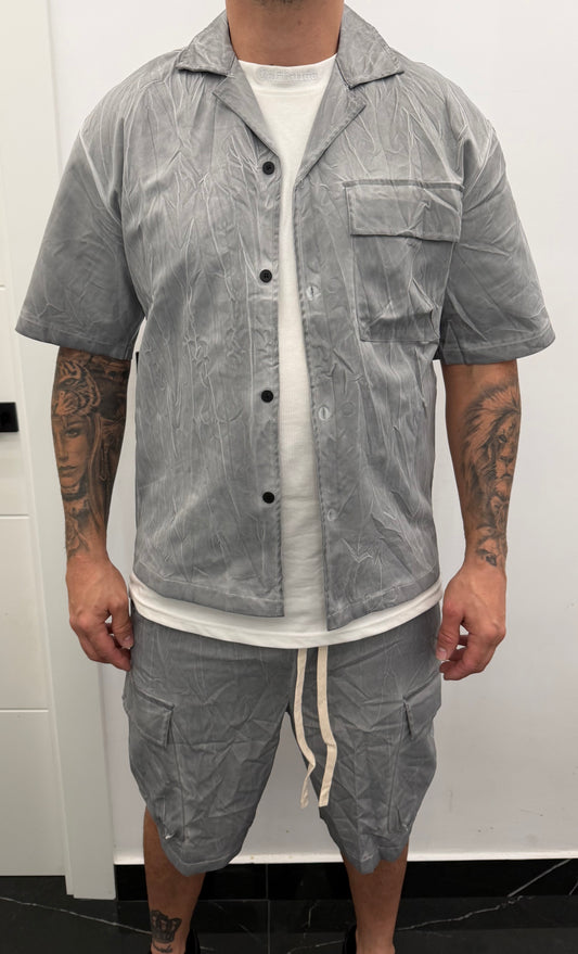 Conjunto desgastado arrugado