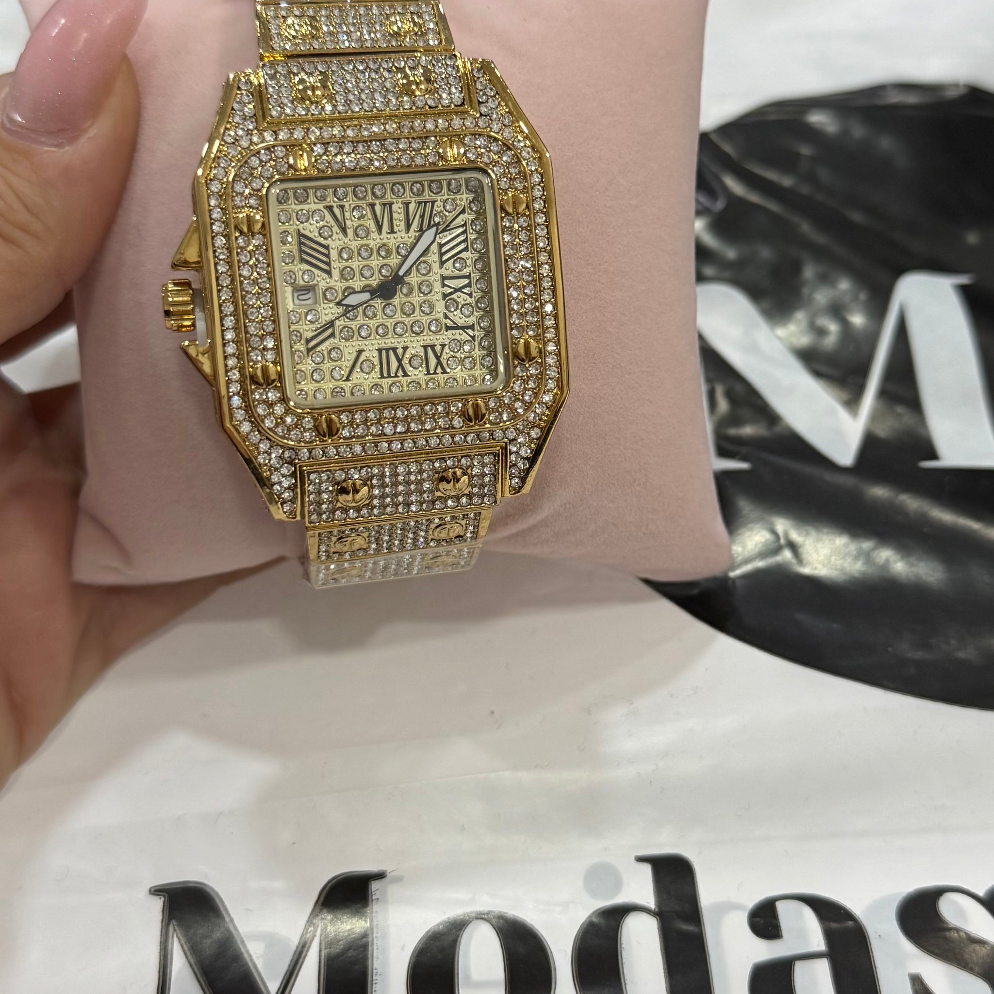 Reloj diamantes cuadrado