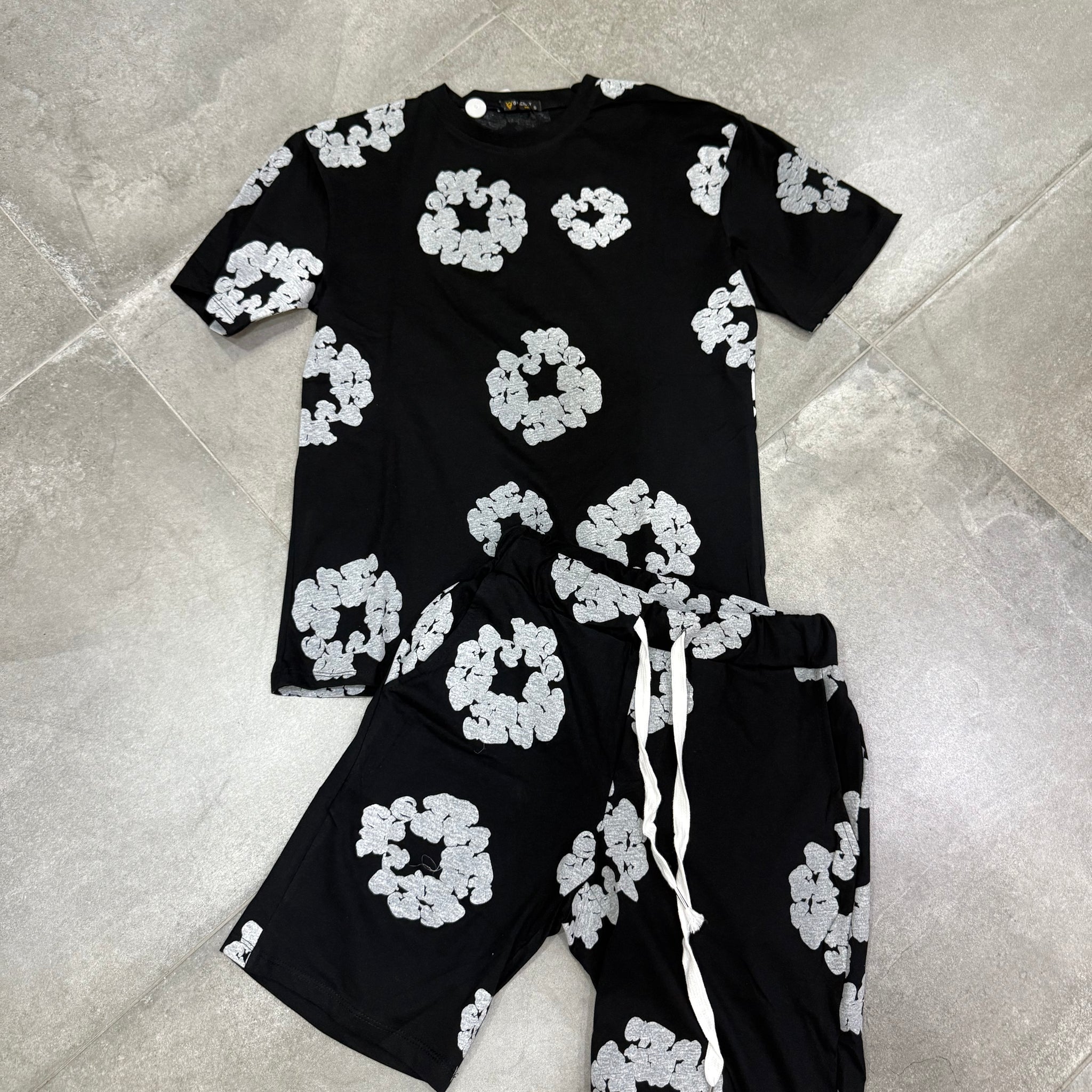 Conjunto flores News