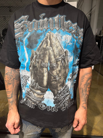 Camiseta manos