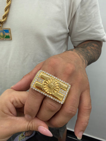 Anillo doble bandera