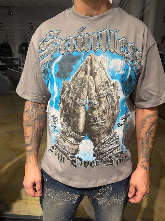 Camiseta manos