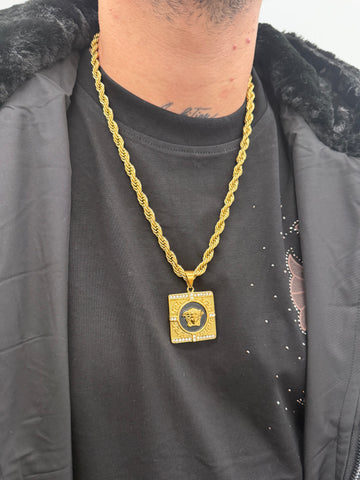 Collar cuadrado brillo versa